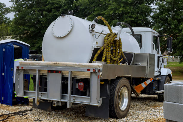 Portable Toilet Options We Offer in Glasgow Village, MO